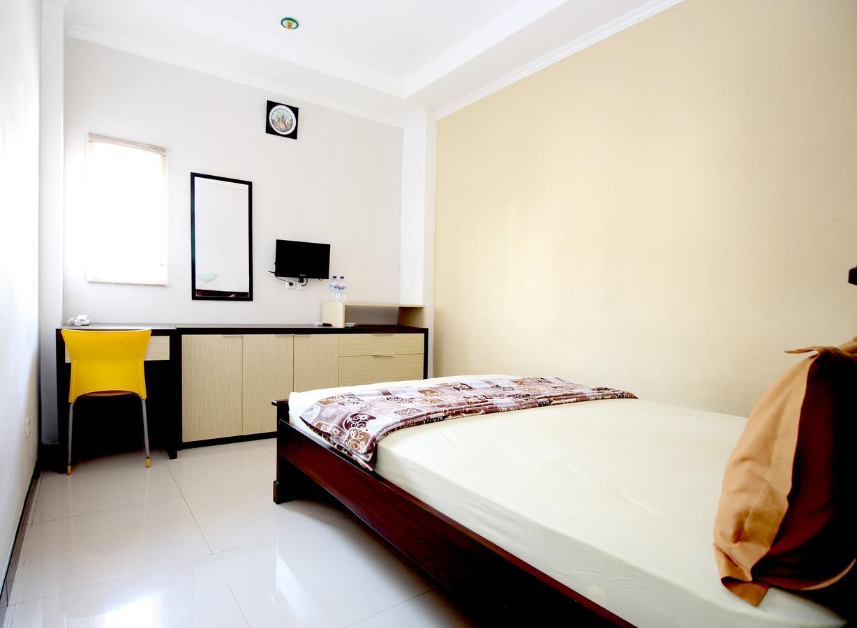 Hotel Elresas Lamongan Exterior foto